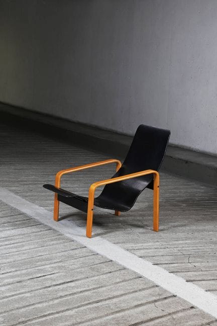 OBRA ESCANDINAVA (siglo XX)
Sillón con asiento bas