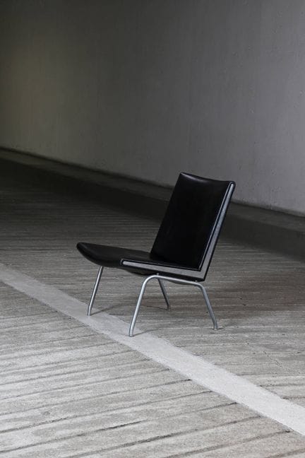 HANS WEGNER (1914-2007)
Sillón con asiento amplio 