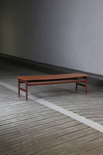 KAI LYNGFELDT-LARSEN (1920-2001)
Mesa de centro o 