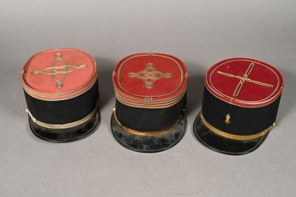 FRANCE. INFANTERIE. Képis d'officiers (2), SERVICE