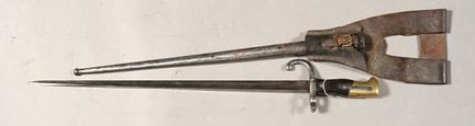 FRANCE. Baïonnette de fusil Gras avec gousset.