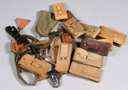 FRANCIA. ESTERO. Porte carichi in pelle, lotto.