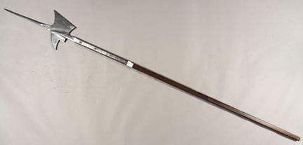 HALLEBARDE. Long estoc poinçonné d'un trèfle, fort
