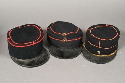 FRANCE. Képis diverses unités, troupes/sous offici