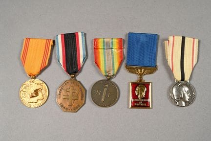 FRANCE. Médailles diverses 2°guerre, lot de 5.