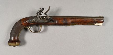 FRANCE. Pistolet d'Officier à silex, platine signé