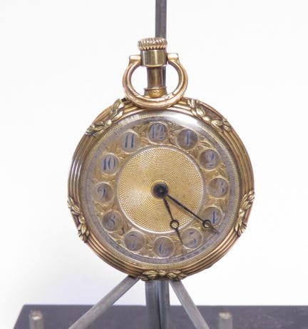Reloj de cuello de oro amarillo (18 quilates), dec