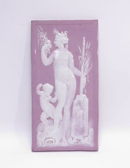 Preciosa placa decorativa de porcelana bisque esma