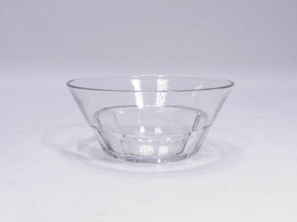 法国巴卡拉。水晶小碗。底座下方有印记。XX世纪。5.6 × 12.4 厘米。