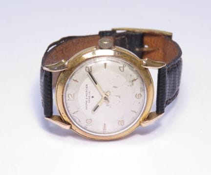 BAUME & MERCIER. Belle montre barcelet pour homme 
