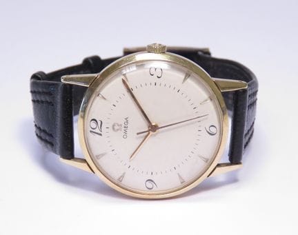 OMEGA. Reloj de pulsera para hombre en oro amarill