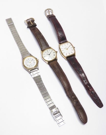 FLAMOR; EXCELOR; QUILBE. Lote de tres relojes de p