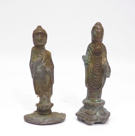 Lot de deux statuettes en bronze à patine archaïsa