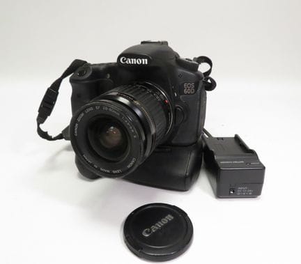 CANON. Appareil photo numérique EOS 60D. Objectif 