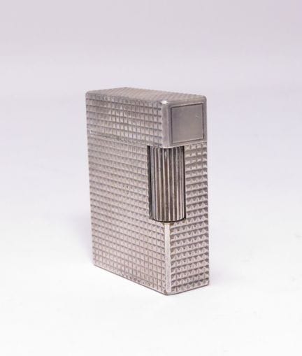 S.T.DUPONT, Paris. Briquet de poche à molette pour