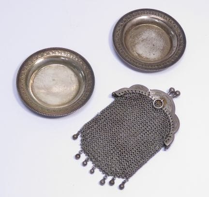 Lot de trois pièces en argent (titre minimum à 800