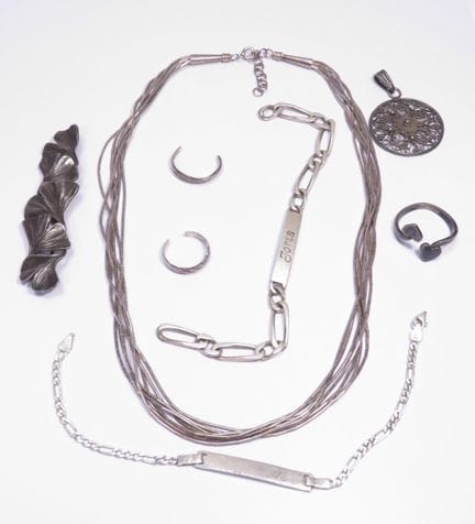 Lot de bijoux divers en argent (titre minimum à 80