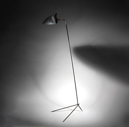 Serge MOUILLE (1922-1988)
Lampe de parquet dite «s