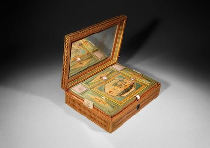 Caja rectangular para labores, con marquetería de 