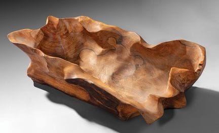 Pérou
Grande coupe en bois sculpté à corps libre
H