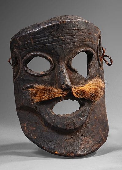 NEPAL
Set aus drei geschnitzten Holzmasken
– Eine 