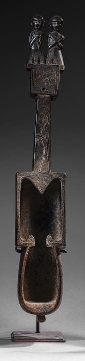 INDIEN
Dhodro banam (Sarangi) aus geschnitztem Hol
