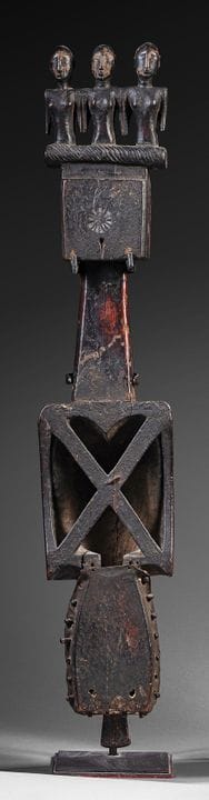 INDIEN
Dhodro banam (Sarangi), aus geschnitztem Ho