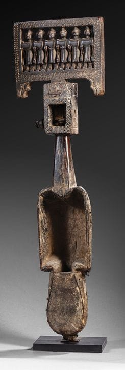 INDIA
Dhodro banam (sarangi), in legno intagliato 