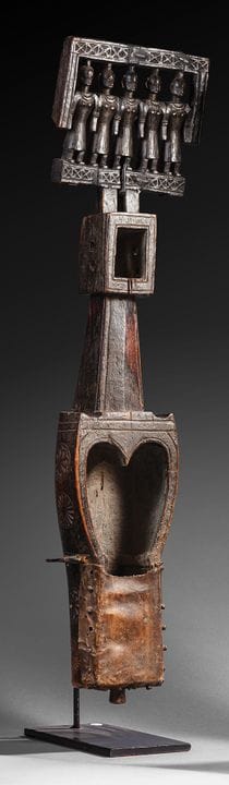 INDIEN
Dhodro banam (Sarangi), aus geschnitztem Ho