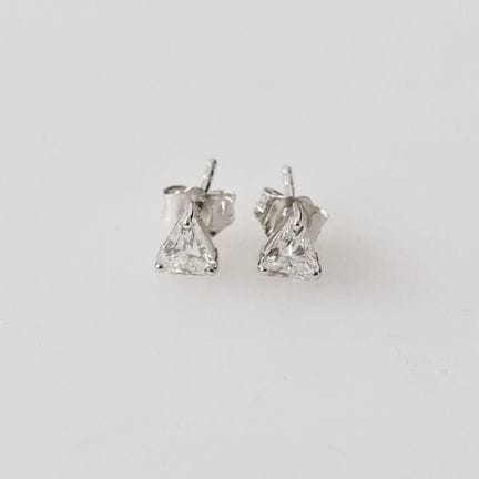 Earrings
0.65ct Earrings

Metal: 925 Silver
Weight