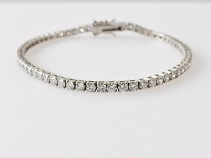 Bracelet
5.42ct Bracelet

Metal: 925 Silver
Weight