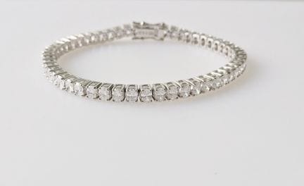 Bracelet
8.06ct Bracelet

Metal: 925 Silver
Weight