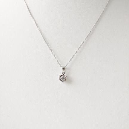 Collar con colgante
Collar con colgante de 0,31 ct
