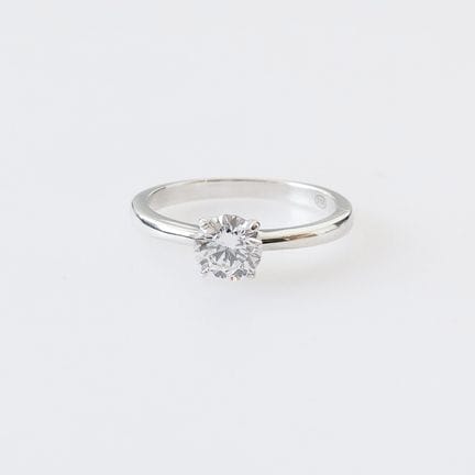 Ring
0.76ct Ring

Metal: 925 Silver
Weight: 2.15 g