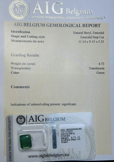 4.73克拉的祖母绿，附带保证书，该保证书是商品描述的组成部分。我们可以按以下包干费为您寄送货物：4