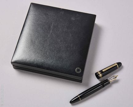 MONTBLANC
PLUME "MEISTERSTUCK" 149, corps en résin