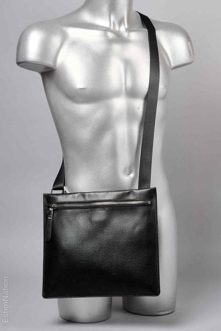 DIOR HOMME DI KRIS VAN ASSCHE (2011)
POCHETTE in p