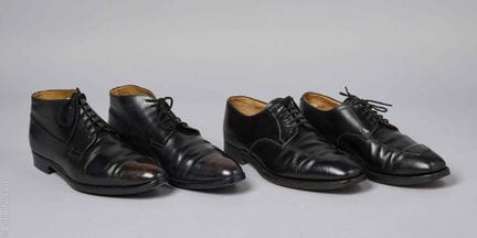 LODING, BOWEN
DUE PAIA DI SCARPE IN PELLE NERA: la
