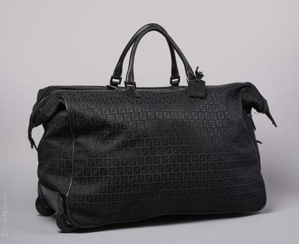 FENDI
Valigia con ruote morbide in tela leggera Zu