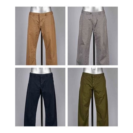 AMI
QUATTRO PANTALONI CHINO in cotone color ocra, 