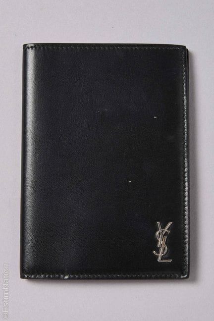 SAINT LAURENT PARIS
PORTE CARTE et document à vole