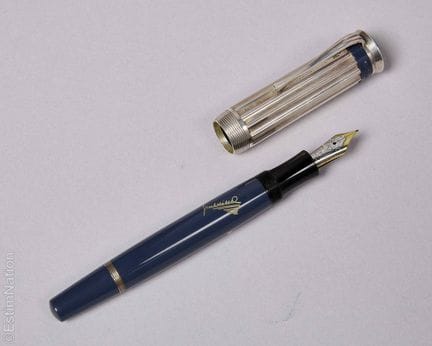 MONTBLANC - STYLO DE COLLECTION "CHARLES DICKENS" 