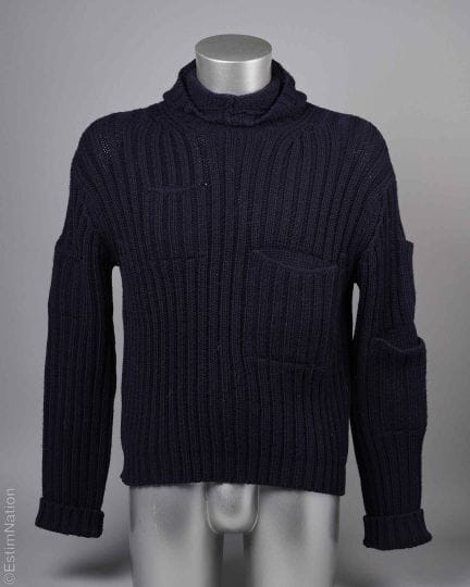 YOHJI YAMAMOTO UOMO
Maglione con cappuccio a passa