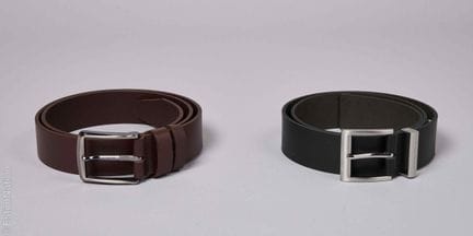 HUGO BOSS, ANONIMO
DUE CINTURE LARGHE in pelle: la