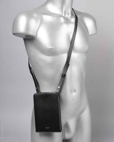 DIOR BY KIM JONES (2021)
Pochette rigida con chius
