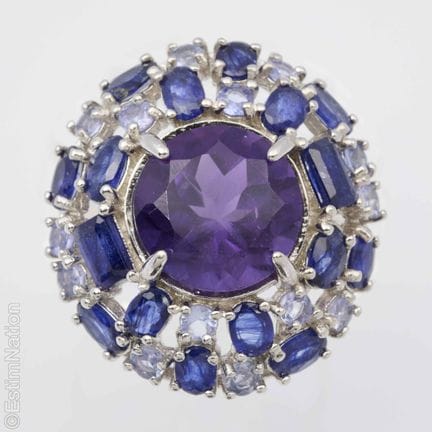 BAGUE AMÉTHYSTE SAPHIRS
Bague dôme en argent 925/°