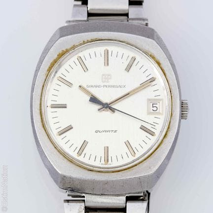 GIRARD-PERREGAUX
Montre bracelet en acier, boitier