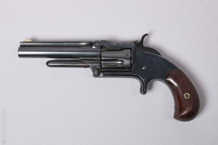 REVÓLVER SMITH & WESSON
Revólver Smith & Wesson n.