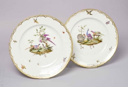 PORCELANAS EUROPEAS 
Dos platos de porcelana a jue