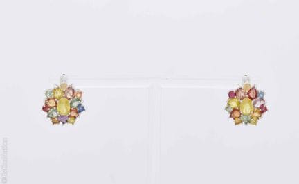 PENDIENTES DE PLATA CON ZAFIROS
Par de pendientes 